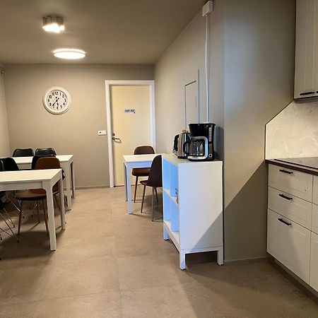 Guesthouse Hvammur By The Harbour Хофн Экстерьер фото